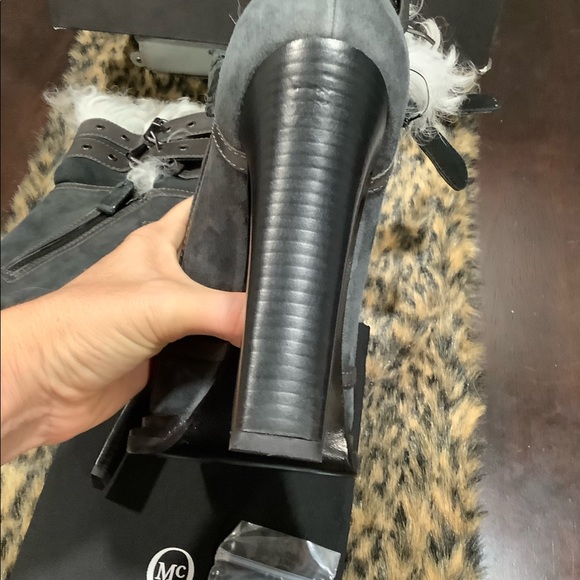 HOST PICK 🥳 🥳 MCQUEEN DOUBLE ZIP SHEEPSKIN BOOTS